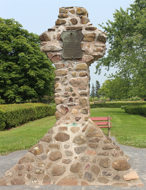 The Herbin Cross was built in 1909 by F. Herbin with stones from ruins in the area. It is an impressive piece of work and stands proudly at Grand Pré.