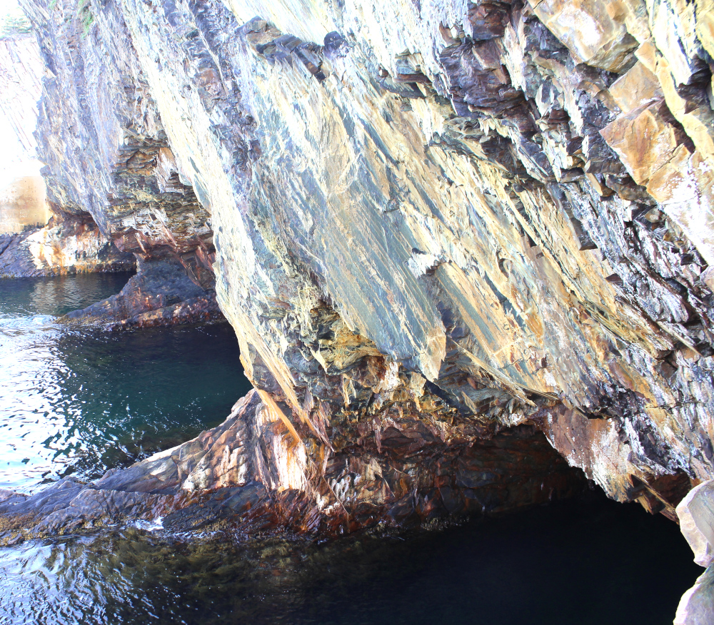The colours from the rock formations at the Ovens are gorgeous.