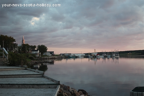 Boardwalk along the harbour of the beautiful acadian village of Cheticamp in Cape Breton.